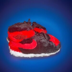 - New Nike Dunk Nike Air Jordan Little kids slippers Fluffy toddlers ages 3-10